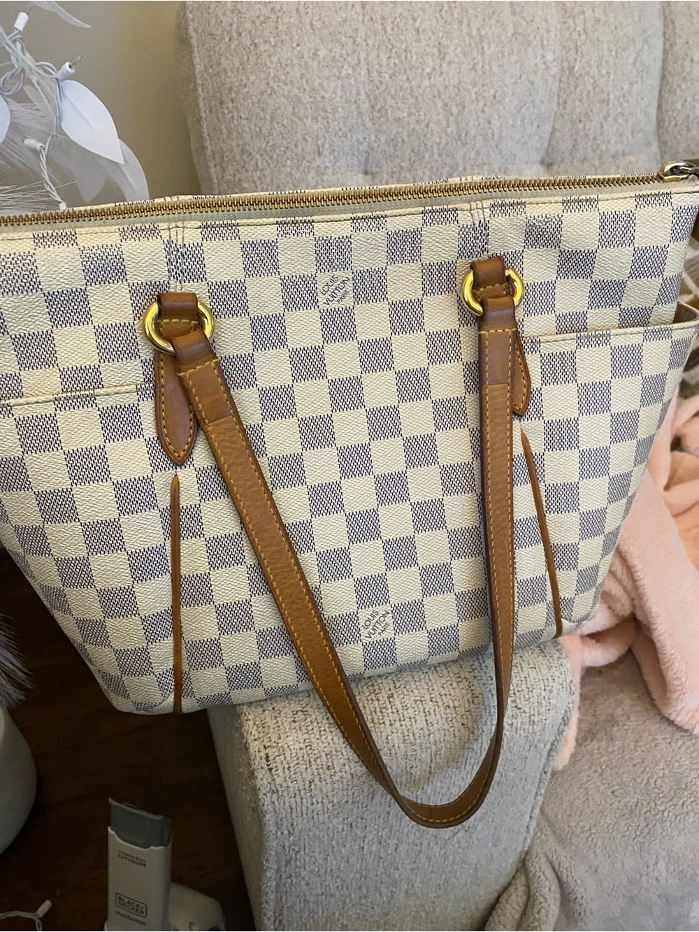 Cream Check Tote Bag with Brown Leather Straps. It comes with the wallet.